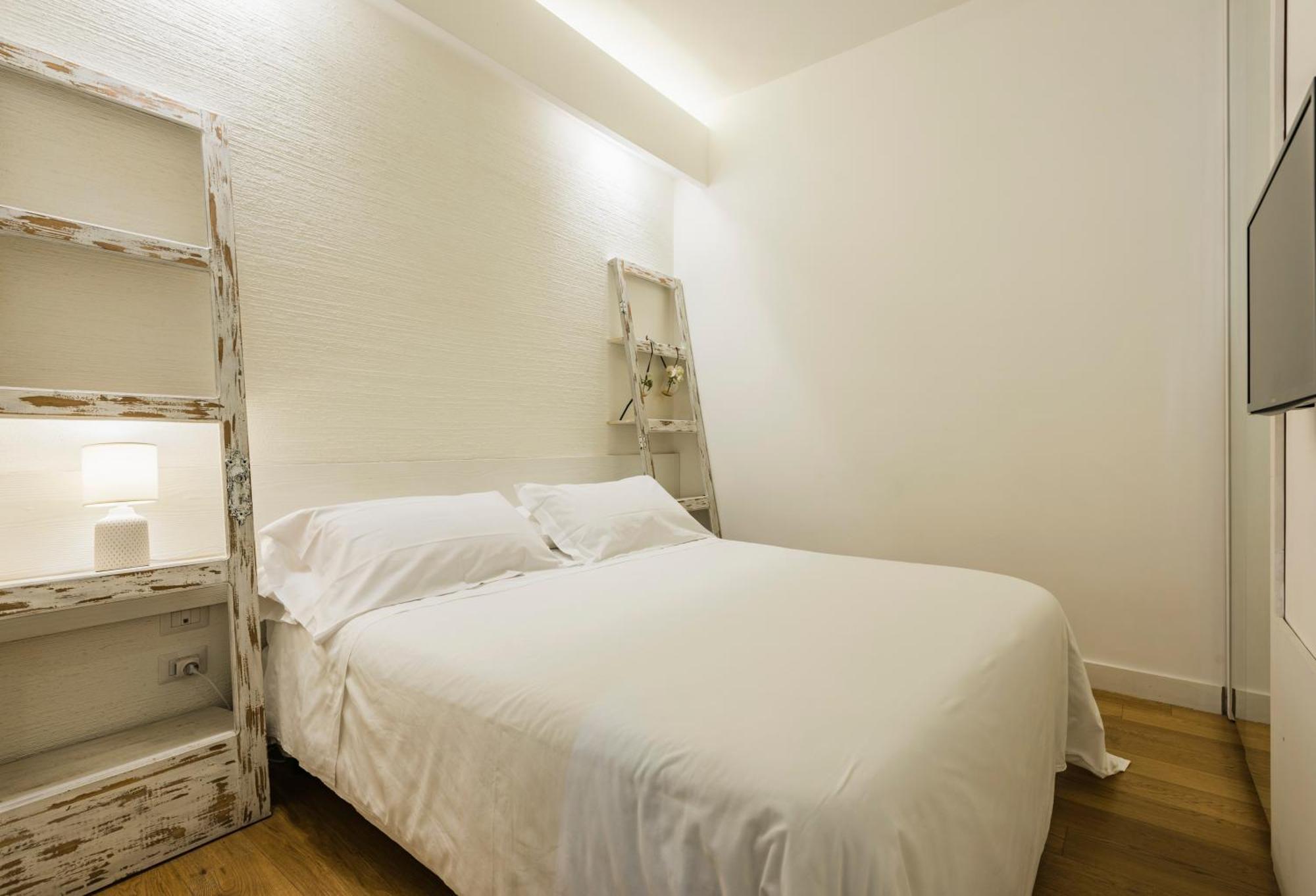 Ferrini Home - Suites Катанія Екстер'єр фото