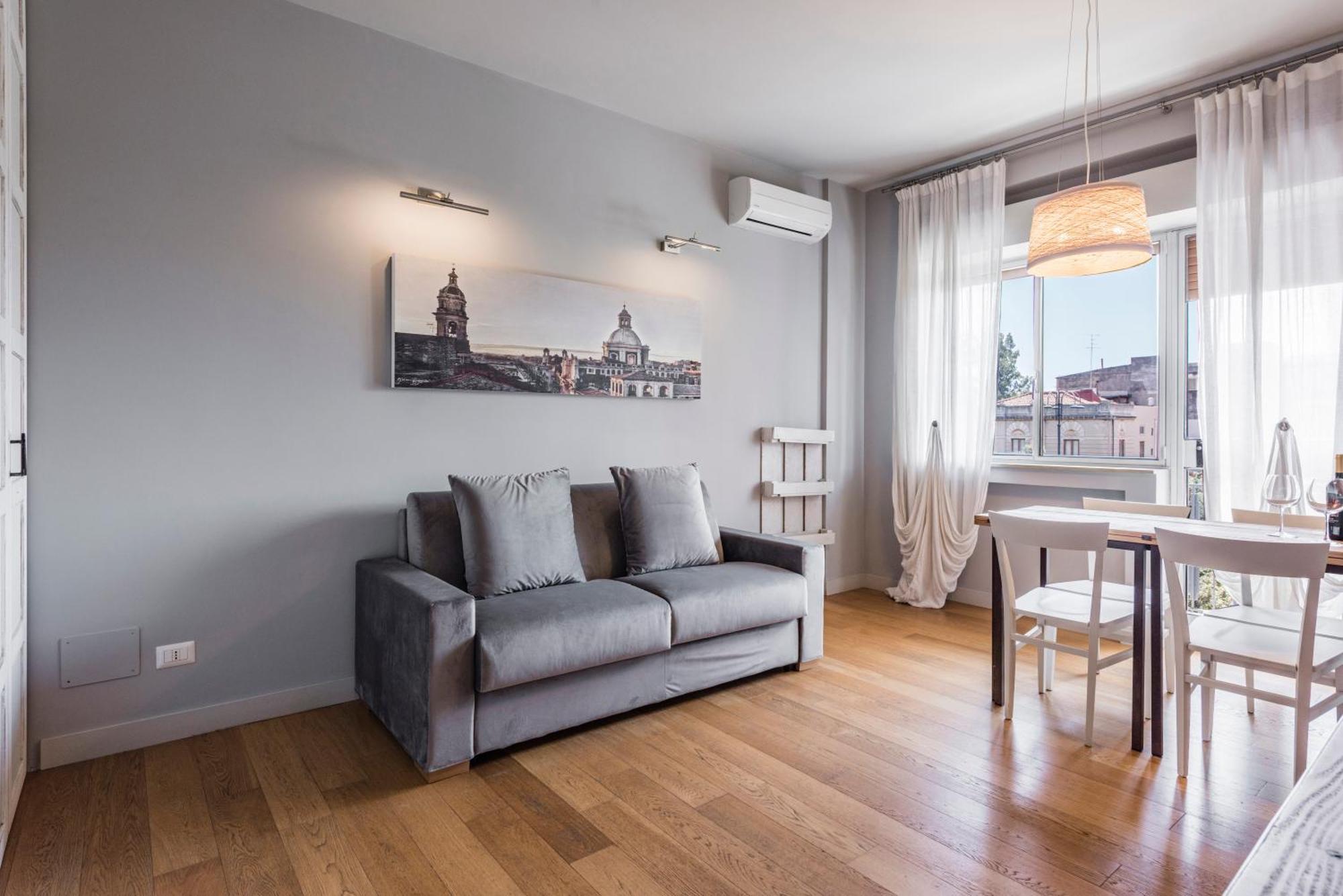 Ferrini Home - Suites Катанія Екстер'єр фото